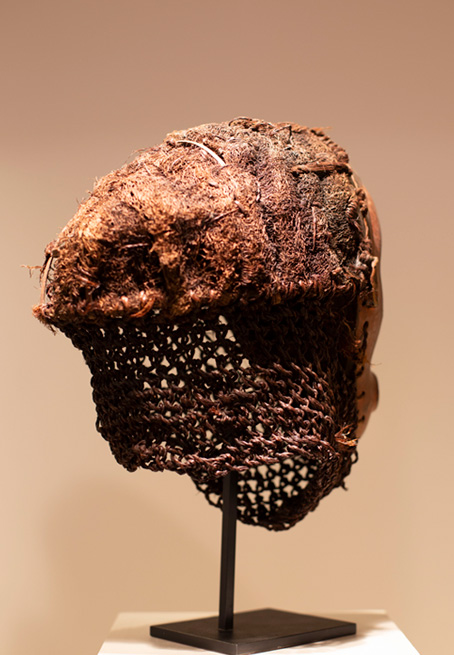 Antiquités africaines | Masque SONGO République démocratique du Congo | Profil droite  