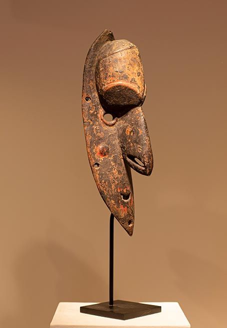 Antiquités Océaniennes | Statue Masque - Papouasie-Nouvelle-Guinée | Trois quart gauche  