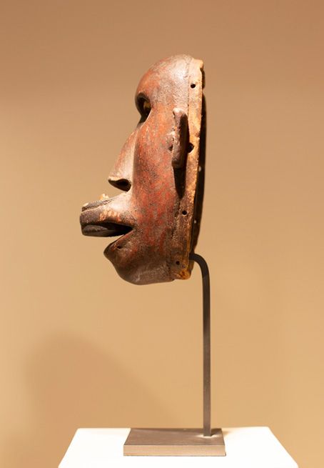 Antiquités africaines | Masque Makondé- Tanzanie | Mozambique  | Trois quart  