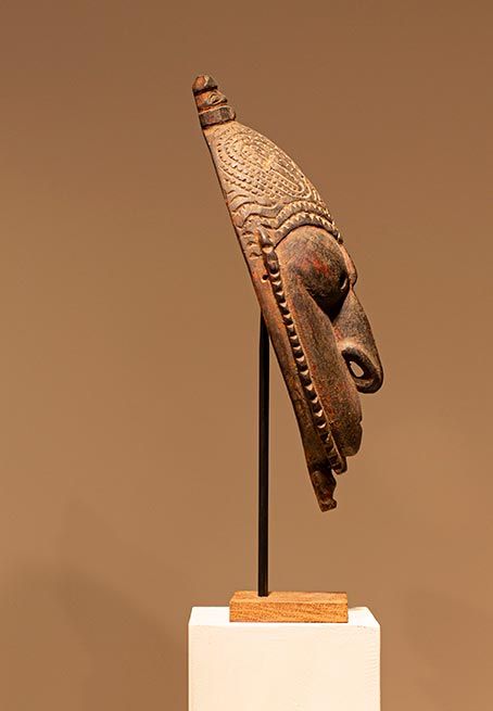 Antiquités Océaniennes | Masque Sepik - Papouasie-Nouvelle-Guinée | profil gauche  
