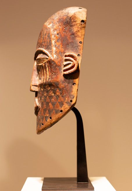 Antiquités africaines | Masque KUBA République démocratique du Congo | Trois quart  
