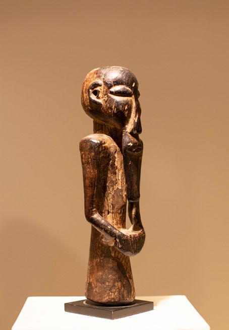 Antiquités africaines |  Statue Bazikasingo pre Bembe - République démocratique du Congo | Profil droite  
